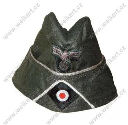 Zgodnie z Dz. U. 94 Nr 24 poz. 83, sprost.: Dz. U. 94 Nr 43 poz. 170, kopiowanie, przetwarzanie i rozpowszechnianie tych materiałów w całości lub w części bez mojej zgody jest zabronione i stanowi naruszenie praw autorskich przez co podlega karze.