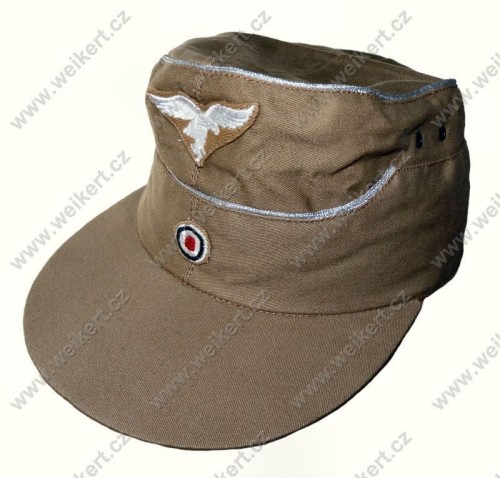 Zgodnie z Dz. U. 94 Nr 24 poz. 83, sprost.: Dz. U. 94 Nr 43 poz. 170, kopiowanie, przetwarzanie i rozpowszechnianie tych materiałów w całości lub w części bez mojej zgody jest zabronione i stanowi naruszenie praw autorskich przez co podlega karze.