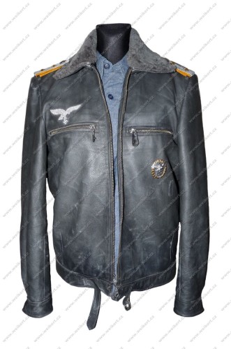  	Zgodnie z Dz. U. 94 Nr 24 poz. 83, sprost.: Dz. U. 94 Nr 43 poz. 170, kopiowanie, przetwarzanie i rozpowszechnianie tych materiałów w całości lub w części bez mojej zgody jest zabronione i stanowi naruszenie praw autorskich przez co podlega karze.