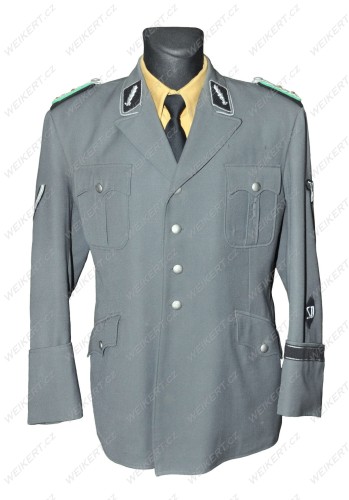 Zgodnie z Dz. U. 94 Nr 24 poz. 83, sprost.: Dz. U. 94 Nr 43 poz. 170, kopiowanie, przetwarzanie i rozpowszechnianie tych materiałów w całości lub w części bez mojej zgody jest zabronione i stanowi naruszenie praw autorskich przez co podlega karze.