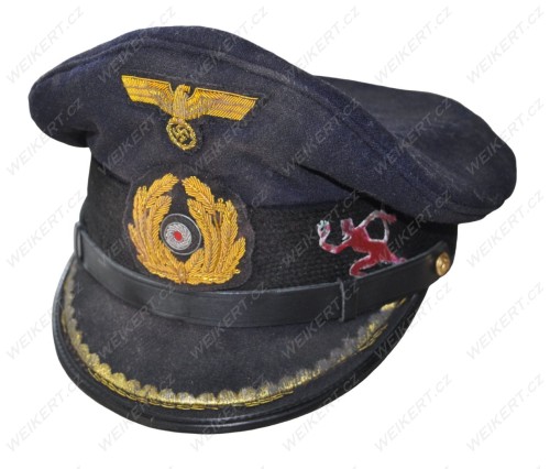 Zgodnie z Dz. U. 94 Nr 24 poz. 83, sprost.: Dz. U. 94 Nr 43 poz. 170, kopiowanie, przetwarzanie i rozpowszechnianie tych materiałów w całości lub w części bez zgody autora jest zabronione i stanowi naruszenie praw autorskich przez co podlega karze.