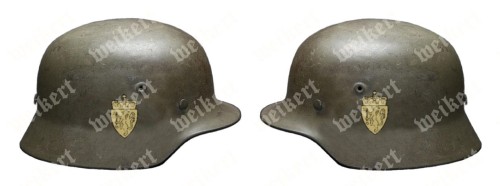 Zgodnie z Dz. U. 94 Nr 24 poz. 83, sprost.: Dz. U. 94 Nr 43 poz. 170, kopiowanie, przetwarzanie i rozpowszechnianie tych materiałów w całości lub w części bez zgody autora jest zabronione i stanowi naruszenie praw autorskich przez co podlega karze.