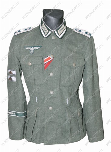 Zgodnie z Dz. U. 94 Nr 24 poz. 83, sprost.: Dz. U. 94 Nr 43 poz. 170, kopiowanie, przetwarzanie i rozpowszechnianie tych materiałów w całości lub w części bez zgody autora jest zabronione i stanowi naruszenie praw autorskich przez co podlega karze.