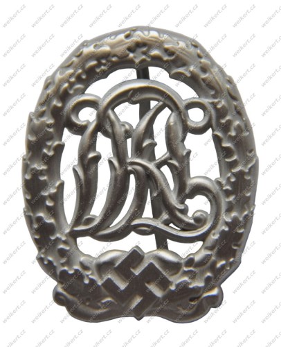 Zgodnie z Dz. U. 94 Nr 24 poz. 83, sprost.: Dz. U. 94 Nr 43 poz. 170, kopiowanie, przetwarzanie i rozpowszechnianie tych materiałów w całości lub w części bez mojej zgody jest zabronione i stanowi naruszenie praw autorskich przez co podlega karze.