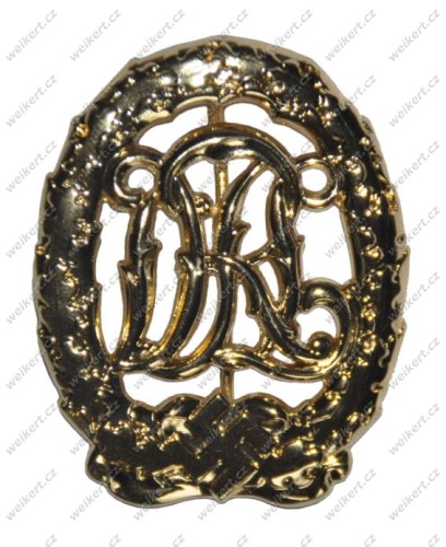 Zgodnie z Dz. U. 94 Nr 24 poz. 83, sprost.: Dz. U. 94 Nr 43 poz. 170, kopiowanie, przetwarzanie i rozpowszechnianie tych materiałów w całości lub w części bez mojej zgody jest zabronione i stanowi naruszenie praw autorskich przez co podlega karze.