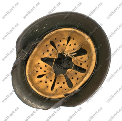 Zgodnie z Dz. U. 94 Nr 24 poz. 83, sprost.: Dz. U. 94 Nr 43 poz. 170, kopiowanie, przetwarzanie i rozpowszechnianie tych materiałów w całości lub w części bez mojej zgody jest zabronione i stanowi naruszenie praw autorskich przez co podlega karze.