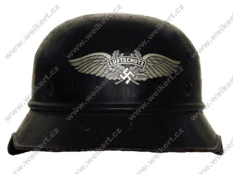 Zgodnie z Dz. U. 94 Nr 24 poz. 83, sprost.: Dz. U. 94 Nr 43 poz. 170, kopiowanie, przetwarzanie i rozpowszechnianie tych materiałów w całości lub w części bez naszej zgody jest zabronione i stanowi naruszenie praw autorskich przez co podlega karze.