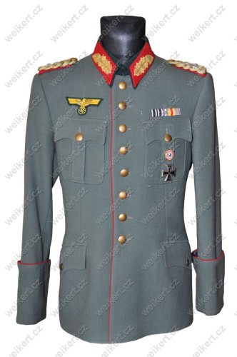 Zgodnie z Dz. U. 94 Nr 24 poz. 83, sprost.: Dz. U. 94 Nr 43 poz. 170, kopiowanie, przetwarzanie i rozpowszechnianie tych materiałów w całości lub w części bez mojej zgody jest zabronione i stanowi naruszenie praw autorskich przez co podlega karze. 	