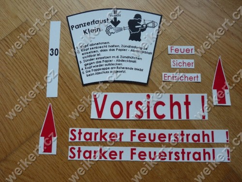 Zgodnie z Dz. U. 94 Nr 24 poz. 83, sprost.: Dz. U. 94 Nr 43 poz. 170, kopiowanie, przetwarzanie i rozpowszechnianie tych materiałów w całości lub w części bez mojej zgody jest zabronione i stanowi naruszenie praw autorskich przez co podlega karze.