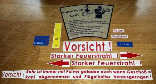 Zgodnie z Dz. U. 94 Nr 24 poz. 83, sprost.: Dz. U. 94 Nr 43 poz. 170, kopiowanie, przetwarzanie i rozpowszechnianie tych materiałów w całości lub w części bez mojej zgody jest zabronione i stanowi naruszenie praw autorskich przez co podlega karze.